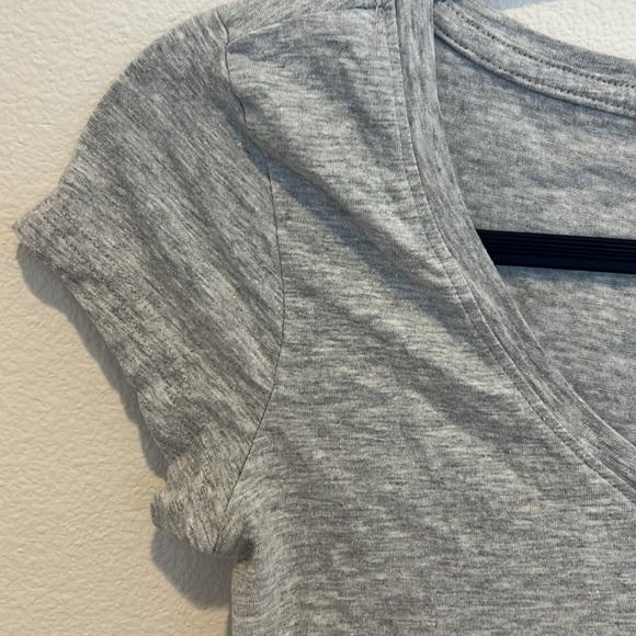 Planet gold v neck stretchy shirt medium - Picture 3 of 4